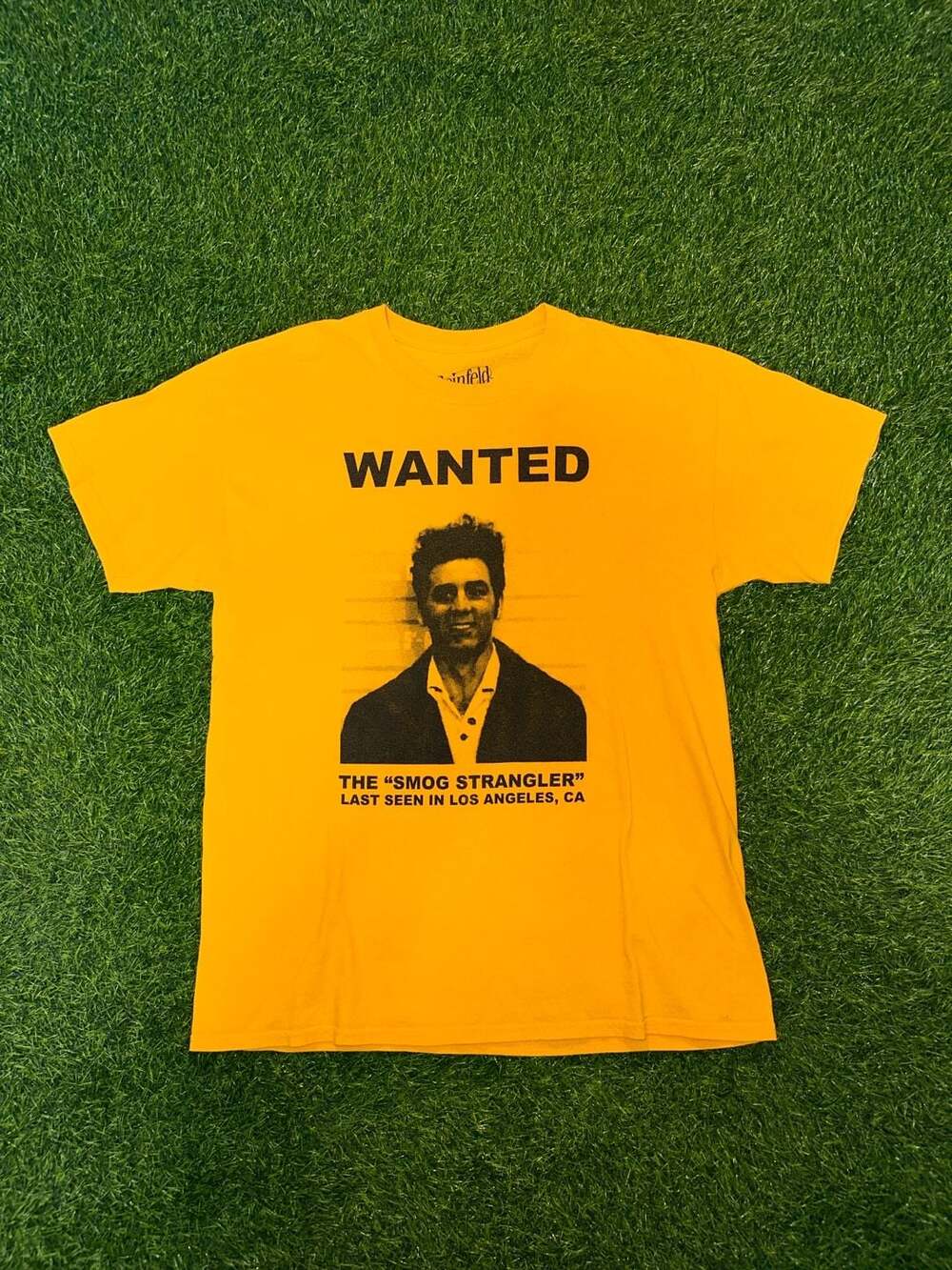 Seinfeld Wanted The Smog Strangler T-Shirt Size Large Yellow